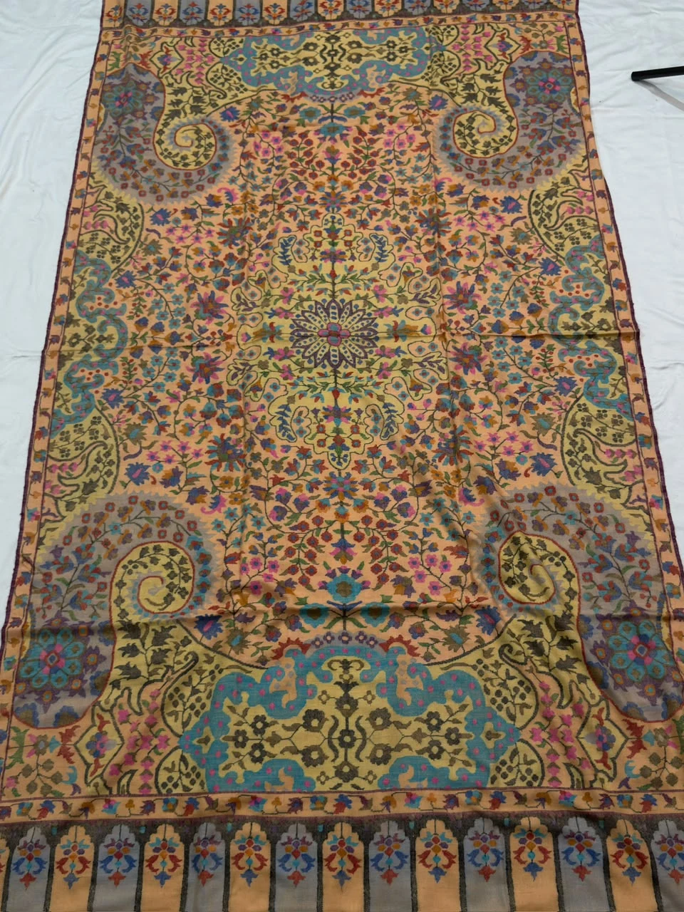 Rare Hand-Spun Kani — Beige & Peach