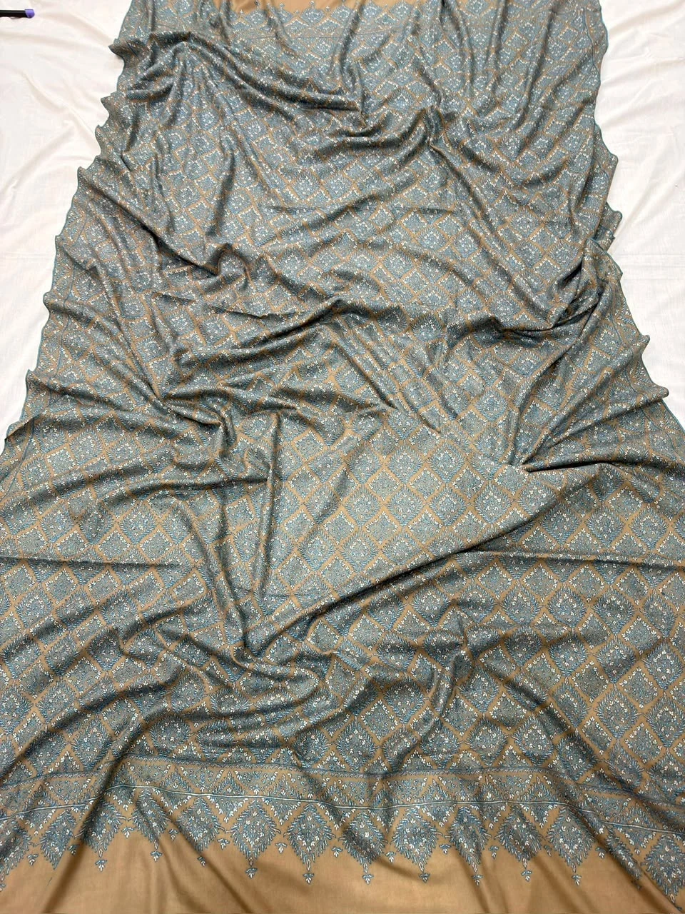 Sozni Jamawar Gentleman's Shawl