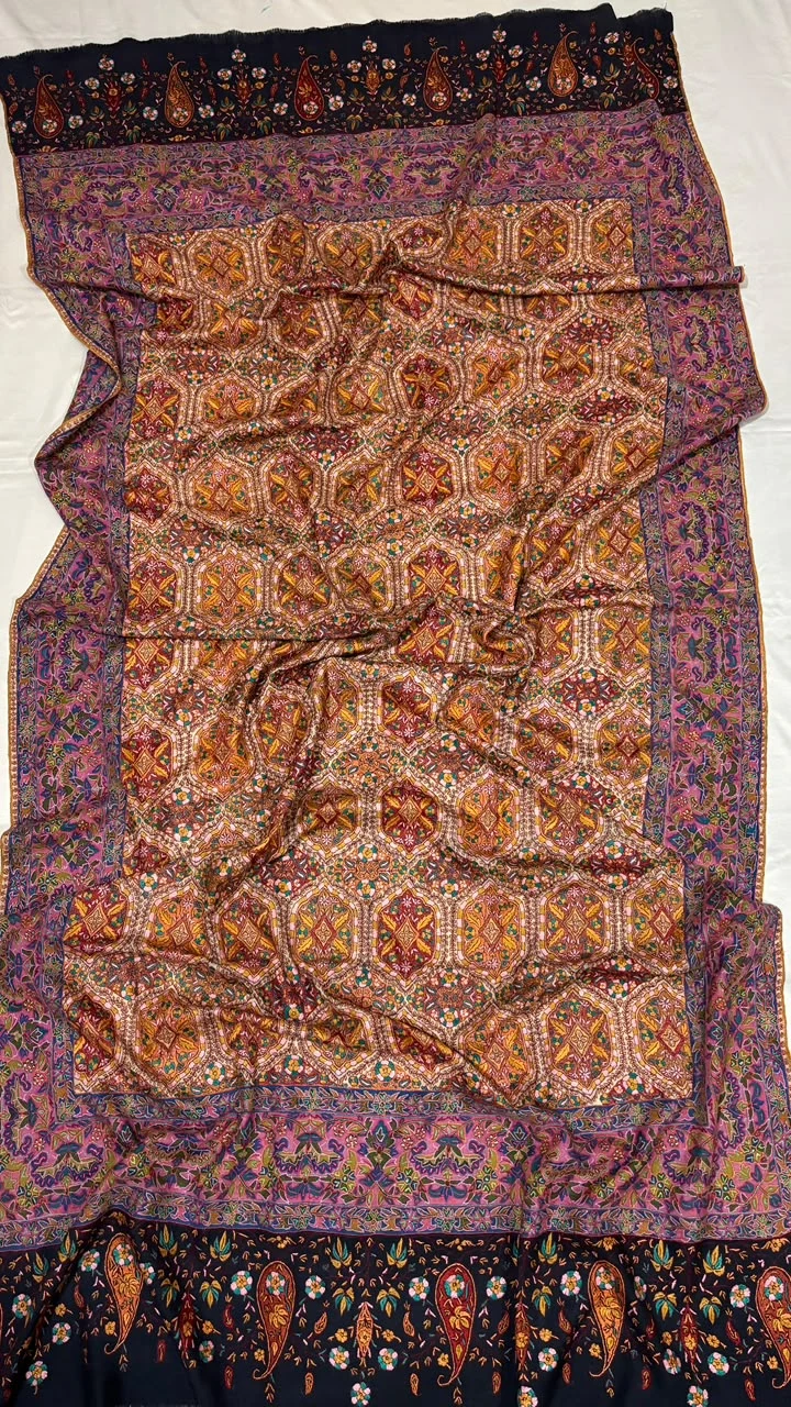 Royal Geometrical Sozni